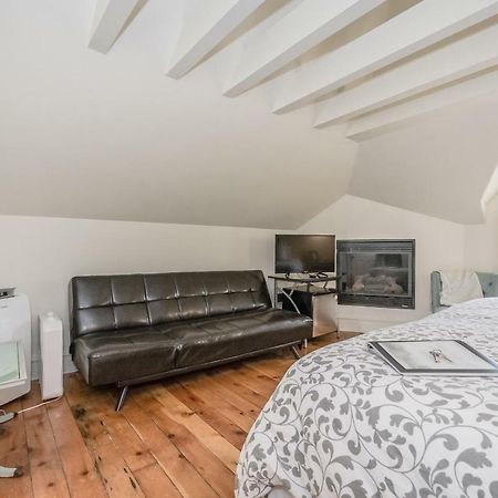 St Andrew Suites Fergus Exteriör bild