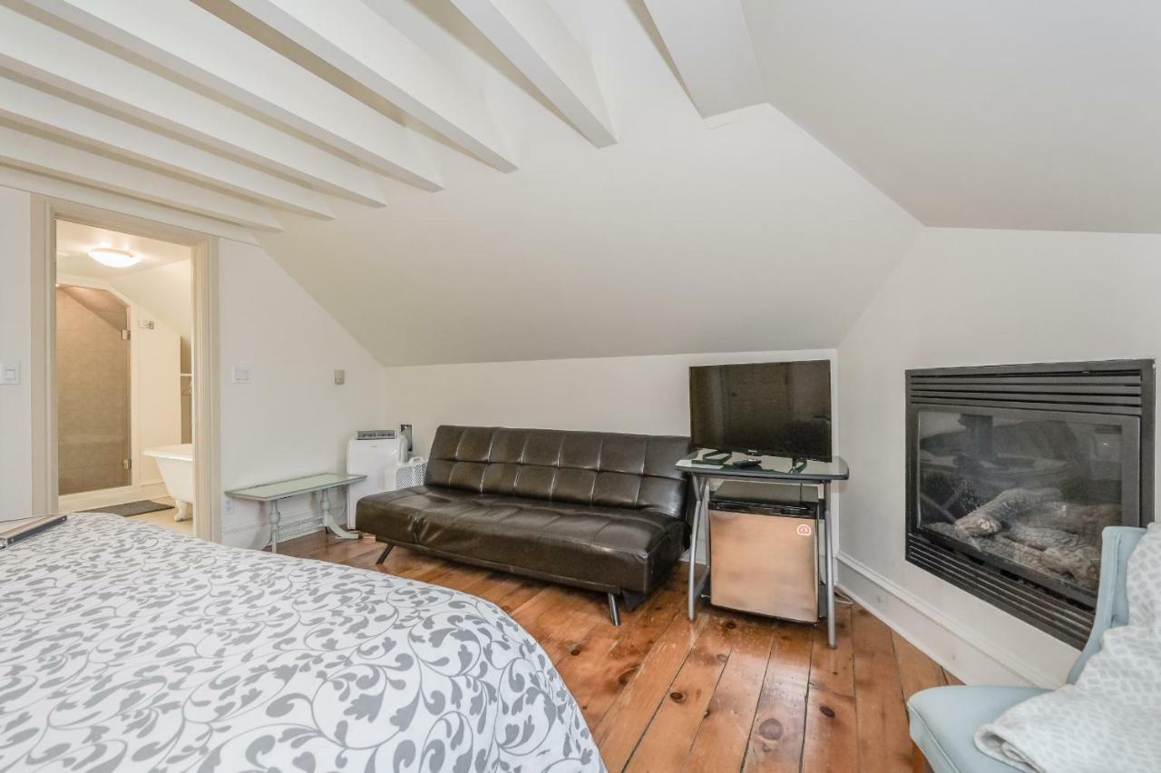 St Andrew Suites Fergus Exteriör bild